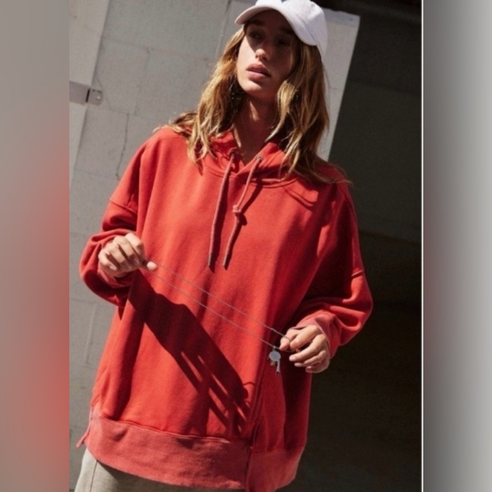 FP Free People movement sprint to the finish hoodie. Washed red. Medium.